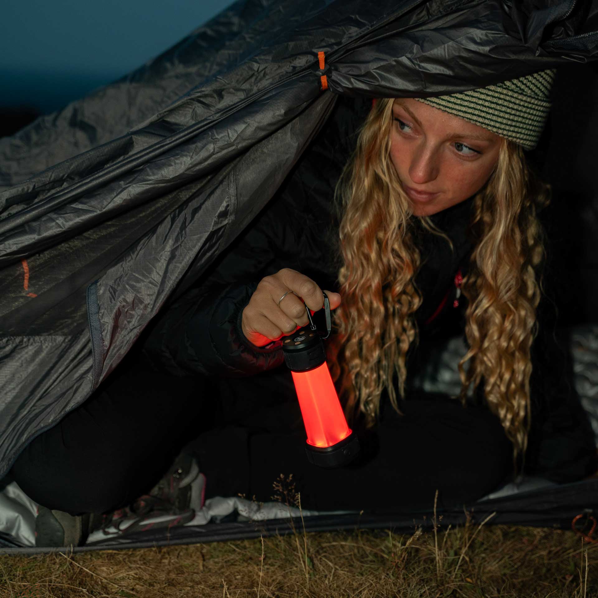 Intensity 552 Lantern