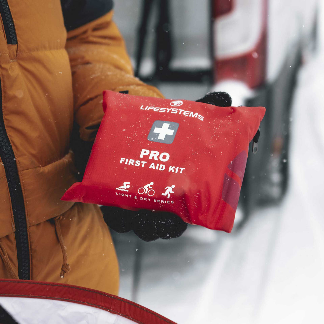 Light & Dry Pro First Aid Kit | Waterproof First Aid Kits | Lifesystems EU