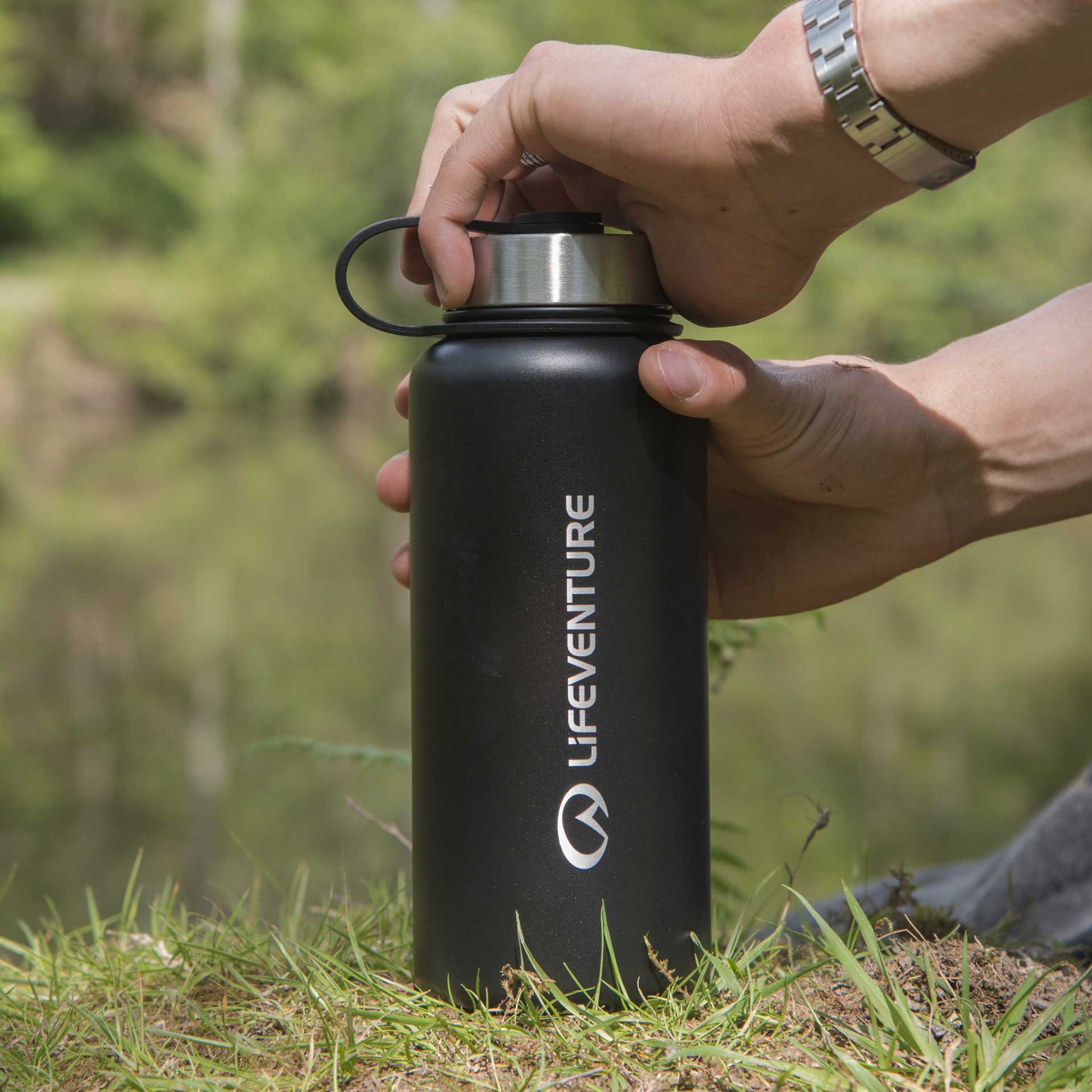 Stainless Steel Flask 1000ml | Lifesystems EU